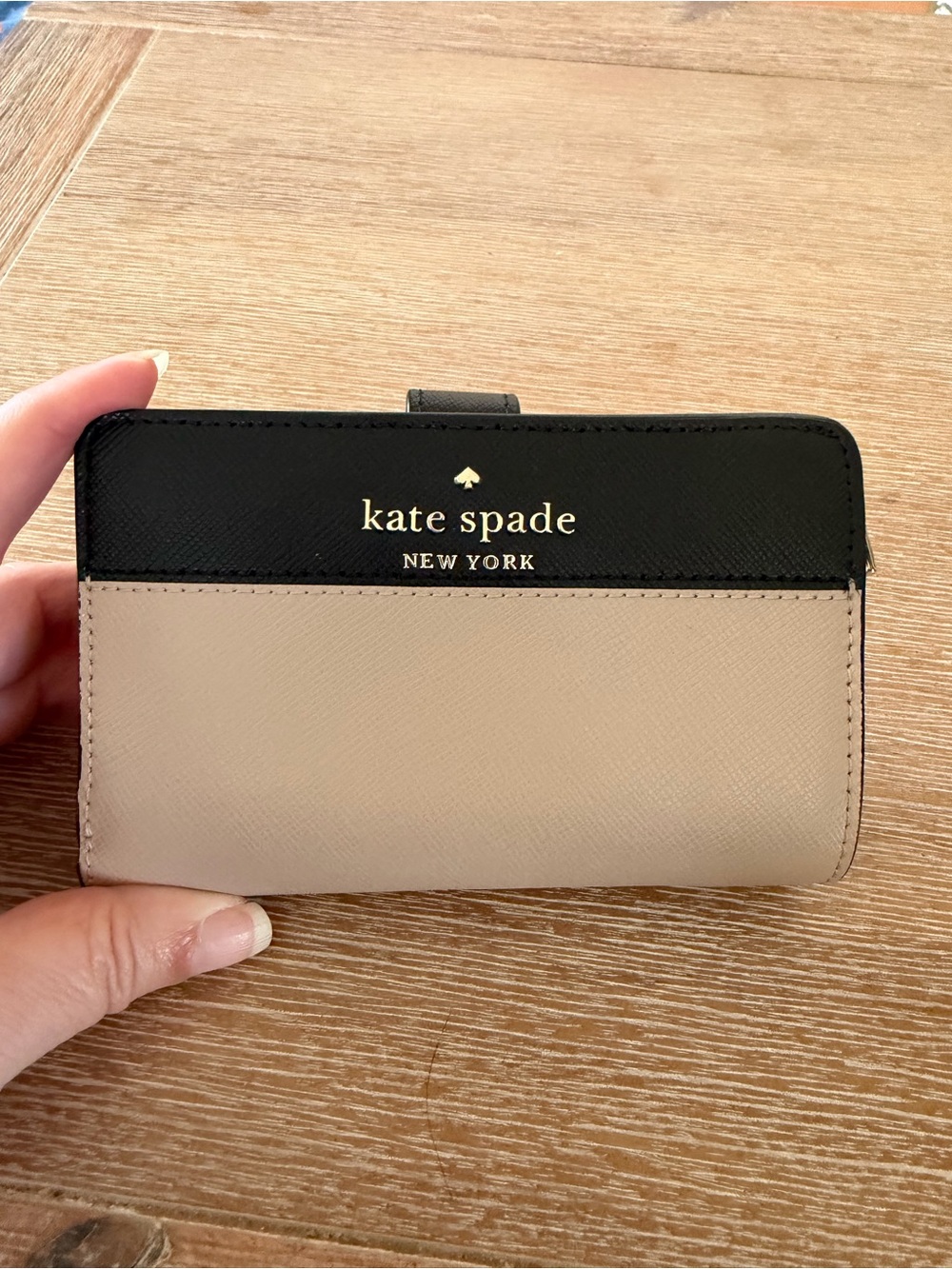 kate spade Two-Tone Black and Beige Compact Wallet